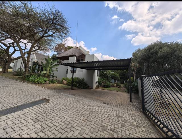 2 BEDROOM TOWNHOUSE FOR SALE IN SHARONLEA